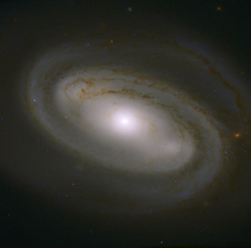 NGC 3895